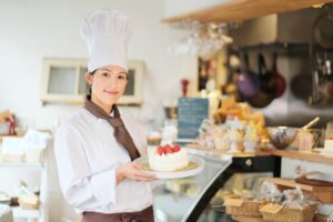 —歴史薫るホテルで、あなたの技術と感性が輝く— ペストリー調理師募集!!