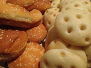 「パンの香りに包まれて♪もくもく包装&チェック作業」【パン工場】菓子パンの包装・検品作業