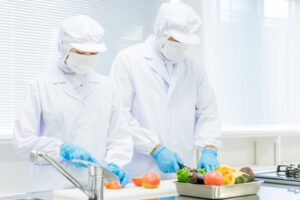 【未経験・年齢不問】野菜の下処理・袋詰め